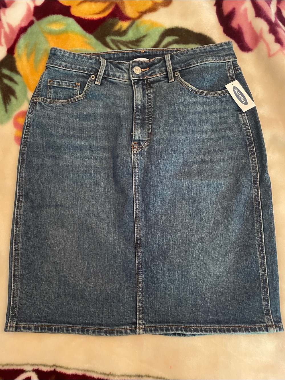 Old Navy Medium Blue Denim Pencil Skirt NWT Size 8